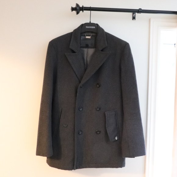 Men's GUESS Peacoat Size Small - Picture 1 of 3